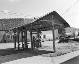 Le travail à ferrer vu du côté droit. © Région Bourgogne-Franche-Comté, Inventaire du patrimoine