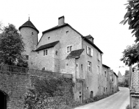 Vue générale de trois-quarts gauche. © Région Bourgogne-Franche-Comté, Inventaire du patrimoine