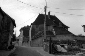 Vue d'ensemble de trois quarts droit. © Région Bourgogne-Franche-Comté, Inventaire du patrimoine