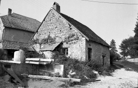 Vue de trois quarts gauche. © Région Bourgogne-Franche-Comté, Inventaire du patrimoine