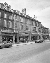 Façade sur rue, vue de trois quarts gauche. © Région Bourgogne-Franche-Comté, Inventaire du patrimoine