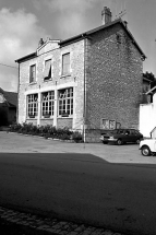 Façade postérieure et face latérale gauche. © Région Bourgogne-Franche-Comté, Inventaire du patrimoine
