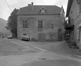 Face latérale droite. © Région Bourgogne-Franche-Comté, Inventaire du patrimoine