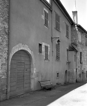 Façade antérieure vue de trois quarts gauche. © Région Bourgogne-Franche-Comté, Inventaire du patrimoine