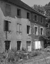 L'habitation : façade sur cour, détail. © Région Bourgogne-Franche-Comté, Inventaire du patrimoine