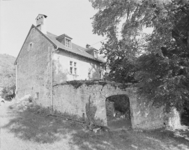 Vue d'ensemble depuis la rue. © Région Bourgogne-Franche-Comté, Inventaire du patrimoine