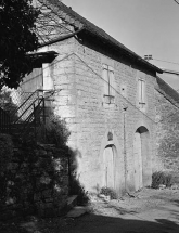 Façade antérieure vue de trois quarts gauche. © Région Bourgogne-Franche-Comté, Inventaire du patrimoine