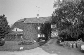 Vue de l'entrée principale. © Région Bourgogne-Franche-Comté, Inventaire du patrimoine