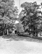 Pont-levis : vue éloignée. © Région Bourgogne-Franche-Comté, Inventaire du patrimoine