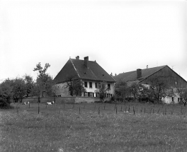 Vue d'ensemble éloignée. © Région Bourgogne-Franche-Comté, Inventaire du patrimoine