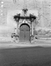 Portail de la façade antérieure : vue générale. © Région Bourgogne-Franche-Comté, Inventaire du patrimoine