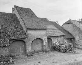 Vue de la façade sur le chemin des Vignes. © Région Bourgogne-Franche-Comté, Inventaire du patrimoine
