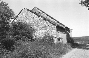 Vue depuis le chemin d'exploitation n° 20. © Région Bourgogne-Franche-Comté, Inventaire du patrimoine