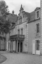 Façade antérieure : portique d'entrée. © Région Bourgogne-Franche-Comté, Inventaire du patrimoine