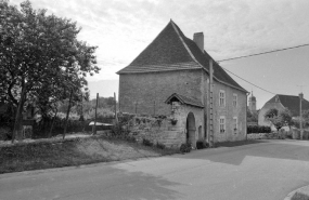 Vue d'ensemble de trois quarts gauche. © Région Bourgogne-Franche-Comté, Inventaire du patrimoine