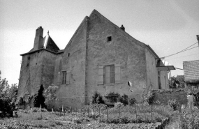 Façade latérale gauche. © Région Bourgogne-Franche-Comté, Inventaire du patrimoine