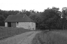 Vue d'ensemble de trois quarts gauche. © Région Bourgogne-Franche-Comté, Inventaire du patrimoine