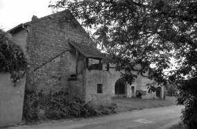 Façade sur rue, vue de trois quarts gauche. © Région Bourgogne-Franche-Comté, Inventaire du patrimoine