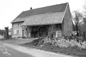 Vue de trois quarts droit. © Région Bourgogne-Franche-Comté, Inventaire du patrimoine