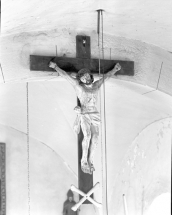 Christ en croix vu de trois quarts droit. © Région Bourgogne-Franche-Comté, Inventaire du patrimoine