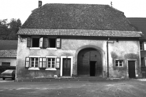 Elévation antérieure. © Région Bourgogne-Franche-Comté, Inventaire du patrimoine