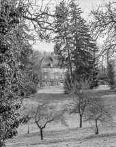 Logis : façade occidentale, parc et verger. © Région Bourgogne-Franche-Comté, Inventaire du patrimoine