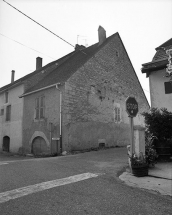 Face postérieure et pignon gauche. © Région Bourgogne-Franche-Comté, Inventaire du patrimoine