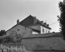 Vue générale de trois quarts gauche. © Région Bourgogne-Franche-Comté, Inventaire du patrimoine