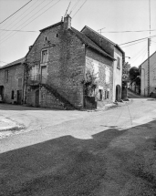 Façades antérieure et latérale gauche © Région Bourgogne-Franche-Comté, Inventaire du patrimoine