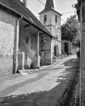 Façade antérieure : partie droite vue de trois quarts gauche. © Région Bourgogne-Franche-Comté, Inventaire du patrimoine