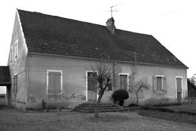 Façade antérieure depuis la cour. © Région Bourgogne-Franche-Comté, Inventaire du patrimoine