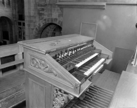 Console vue de trois quarts gauche. © Région Bourgogne-Franche-Comté, Inventaire du patrimoine