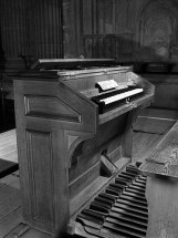 Console vue de trois quarts gauche. © Région Bourgogne-Franche-Comté, Inventaire du patrimoine