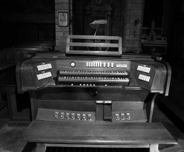 Console vue de face. © Région Bourgogne-Franche-Comté, Inventaire du patrimoine