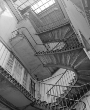 L'escalier, vue générale. © Région Bourgogne-Franche-Comté, Inventaire du patrimoine