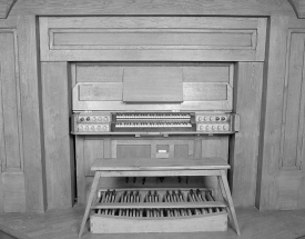 Console en fenêtre, vue de face. © Région Bourgogne-Franche-Comté, Inventaire du patrimoine