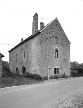 Vue de trois quarts gauche. © Région Bourgogne-Franche-Comté, Inventaire du patrimoine