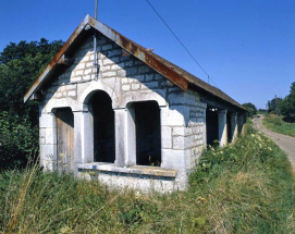 Détail du pignon gauche. © Région Bourgogne-Franche-Comté, Inventaire du patrimoine