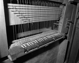 Console vue de trois quarts gauche. © Région Bourgogne-Franche-Comté, Inventaire du patrimoine