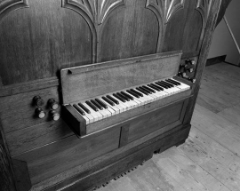 Détail de la console, clavier vu de trois quarts gauche. © Région Bourgogne-Franche-Comté, Inventaire du patrimoine