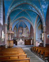 Vue de la nef et du choeur depuis l'entrée. © Région Bourgogne-Franche-Comté, Inventaire du patrimoine