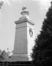 Face postérieure. © Région Bourgogne-Franche-Comté, Inventaire du patrimoine