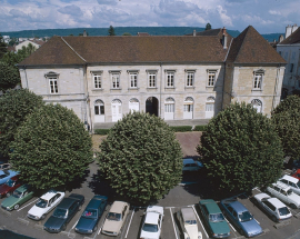 Façade ouest, vue d'ensemble. © Région Bourgogne-Franche-Comté, Inventaire du patrimoine