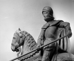 Détail : saint Georges et le cheval vus de trois quarts. © Région Bourgogne-Franche-Comté, Inventaire du patrimoine