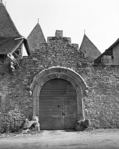 Portail d'entrée en 1990. © Région Bourgogne-Franche-Comté, Inventaire du patrimoine