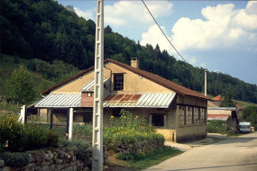 Façades antérieure et latérale droite. © Région Bourgogne-Franche-Comté, Inventaire du patrimoine