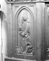 Premier panneau de la cuve : saint Jean l'évangéliste. © Région Bourgogne-Franche-Comté, Inventaire du patrimoine