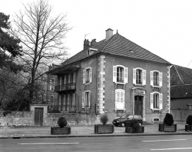 Logement patronal vu de trois quarts. © Région Bourgogne-Franche-Comté, Inventaire du patrimoine