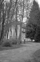 Façade antérieure et façade latérale gauche. © Région Bourgogne-Franche-Comté, Inventaire du patrimoine