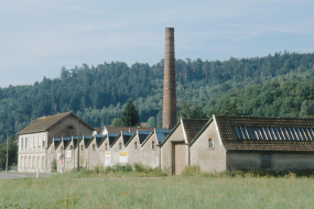 Façade sur la route départementale 465. © Région Bourgogne-Franche-Comté, Inventaire du patrimoine